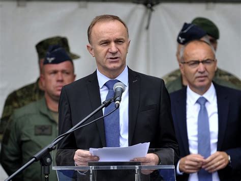 Savjetnik Predsjednice, arheolog i diplomat u borbi za .